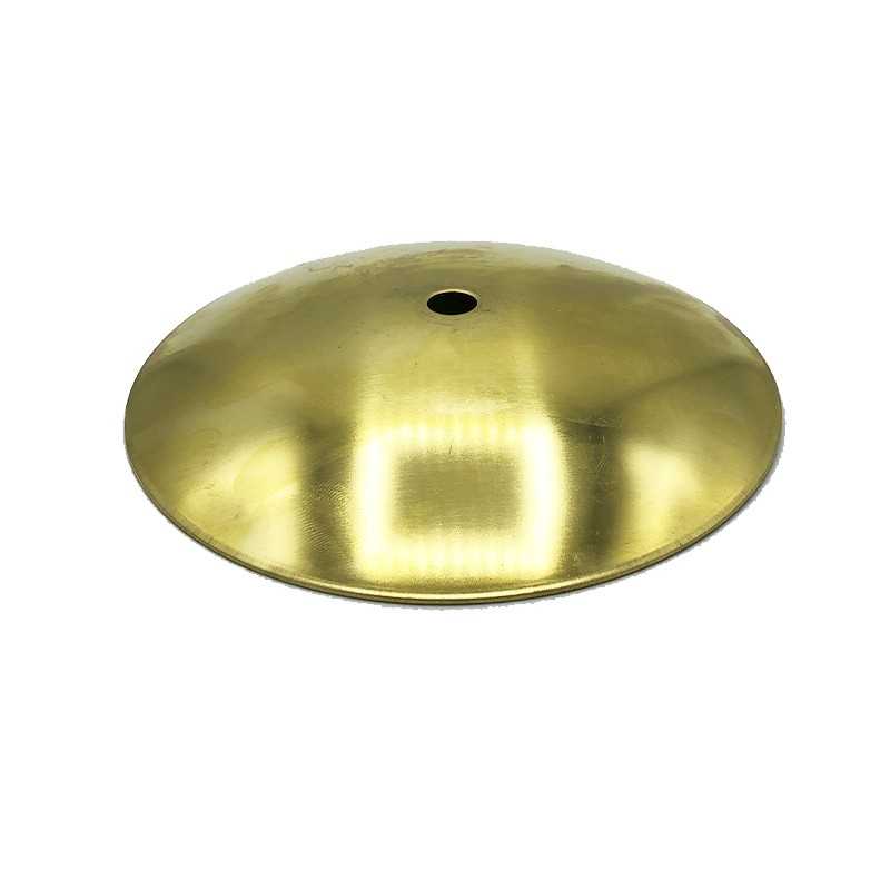 Tampa côncava de latão para globo de 135mm de diâmetro x 20mm.