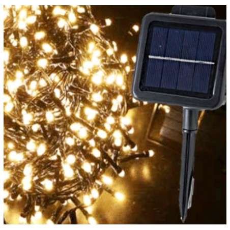 Guirlanda solar 560 LED quentes 11 metros programável para uso exterior.