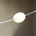 Guirlanda linear de exterior com três luzes, comprimento total de 6,5 metros.