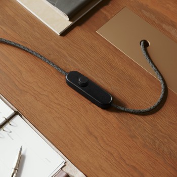 Regulador universal com comando rotativo para lâmpadas de mesa LED e incandescentes