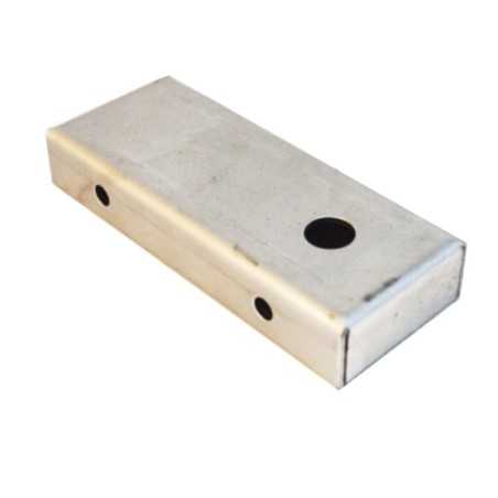 Suporte de parede para aplicação de ferro bruto 90mm x 36mm.