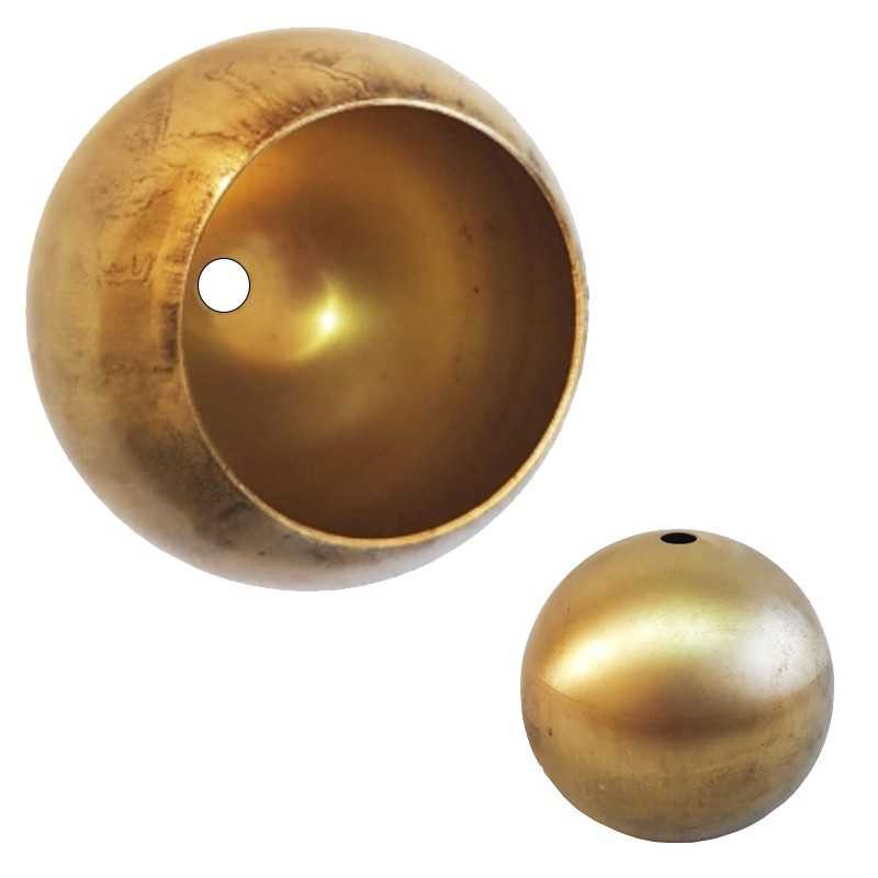 Esfera de foco de latão com 78mm de diâmetro e boca de 63mm.