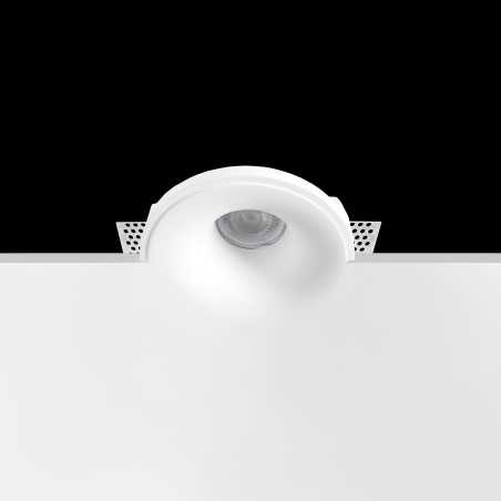 Foco de gesso GU10 com 85 mm de diâmetro e 110 mm de altura.