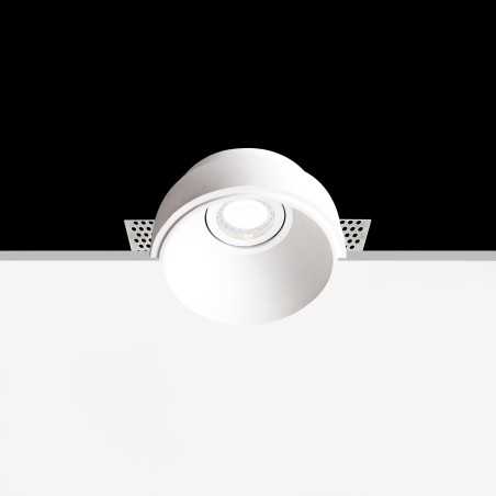 Foco de gesso GU10 com 110 mm de diâmetro e 118 mm de altura.