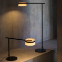 Luminária de chão em aço com LED integrado, acabamento preto fosco CUTTING